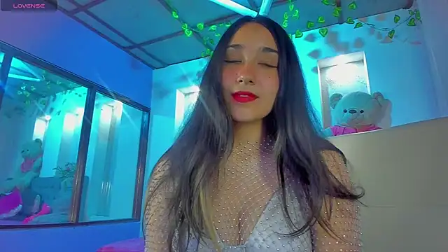 Snapshot of juliieta_love chatting on December 30, 2024, 8:15 pm juliieta love online show from December 30, 2024, 8:15 pm