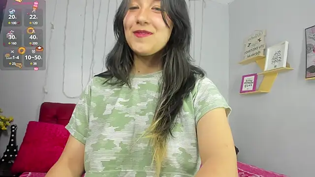 Snapshot of juliieta_love chatting on January 23, 2025, 12:46 am juliieta love online show from January 23, 2025, 12:46 am