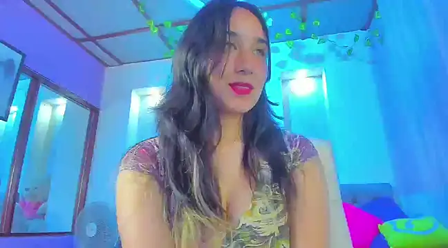 Snapshot of juliieta_love chatting on February 10, 2025, 11:02 pm juliieta love online show from February 10, 2025, 11:02 pm