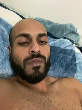 islandvybee55 online show from January 26, 2025, 1:20 am