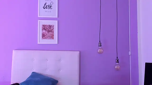 Snapshot of Charlotte11-11 chatting on March 1, 2026, 9:17 pm Charlotte11-11 online show from March 1, 2026, 9:17 pm