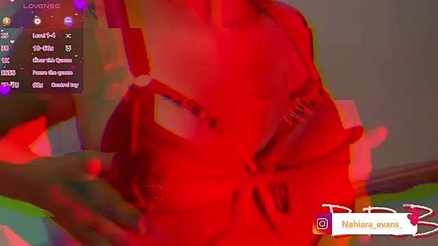 NahiaraEvans  online show from February 20, 2026, 6:26 am