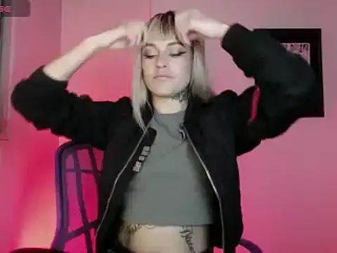 Snapshot of kim_jeins11 chatting on March 13, 2025, 2:05 am kim jeins11 online show from March 13, 2025, 2:05 am