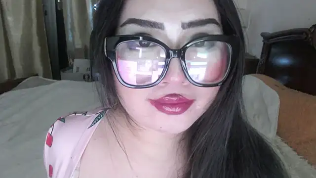 cutie sakura online show from March 6, 2025, 4:38 pm