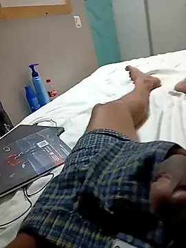 gym lover076 online show from January 28, 2025, 9:29 pm