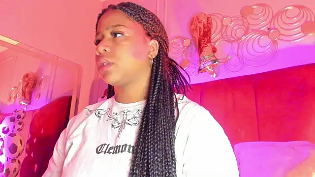 Sofi Fox  online show from July 10, 2026, 4:28 am