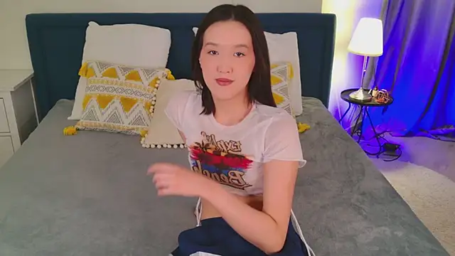 Snapshot of CarrieAmber chatting on May 9, 2026, 2:00 pm CarrieAmber online show from May 9, 2026, 2:00 pm