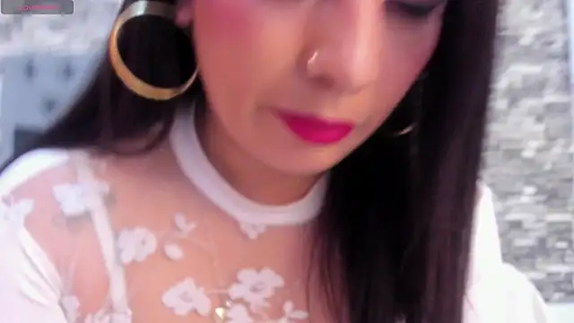 Snapshot of VickyJohnson1 chatting on April 18, 2026, 9:04 pm VickyJohnson1 online show from April 18, 2026, 9:04 pm