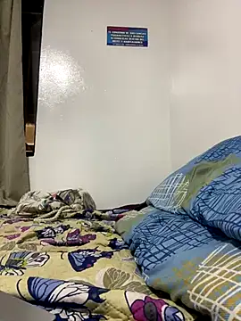 Snapshot of mysteriousgirl20 chatting on October 3, 2025, 5:04 am mysteriousgirl20 online show from October 3, 2025, 5:04 am