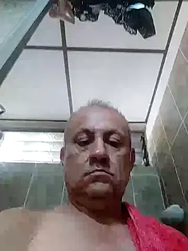 Snapshot of Escorpio66 chatting on February 6, 2025, 5:40 pm Escorpio66 online show from February 6, 2025, 5:40 pm