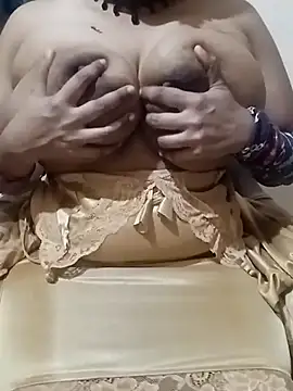 MONA DARLING31 online show from March 5, 2025, 3:51 am