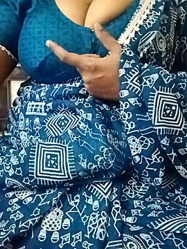 MONA DARLING31 online show from September 22, 2025, 4:36 am