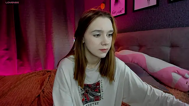 Snapshot of Lesi_Moonie01 chatting on February 1, 2026, 9:19 am Lesi Moonie01 online show from February 1, 2026, 9:19 am