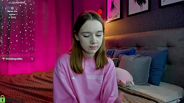 Snapshot of Lesi_Moonie01 chatting on February 21, 2026, 9:32 am Lesi Moonie01 online show from February 21, 2026, 9:32 am