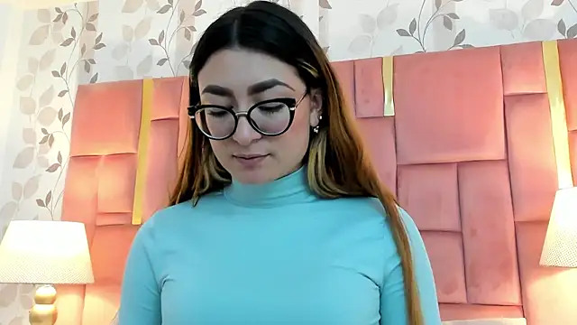 AmbarSantany online show from November 3, 2025, 10:10 pm