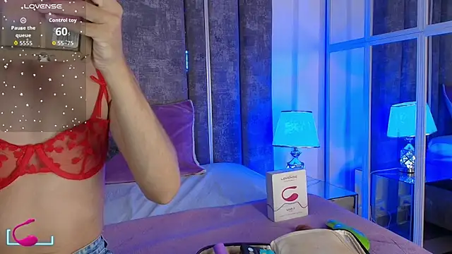 MaxiRogers online show from November 20, 2025, 11:32 am