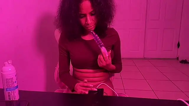 shandiloveslemonss online show from September 10, 2025, 6:57 am