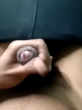 AloneDick online show from October 28, 2025, 9:24 am