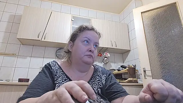 Snapshot of melissaBlessing chatting on March 13, 2025, 5:11 am melissaBlessing online show from March 13, 2025, 5:11 am