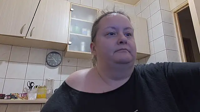 Snapshot of melissaBlessing chatting on January 6, 2026, 2:37 am melissaBlessing online show from January 6, 2026, 2:37 am