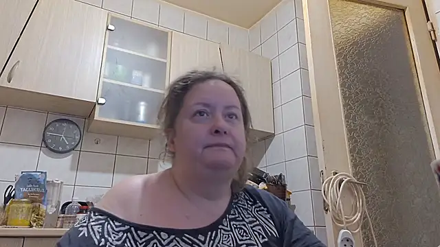 Snapshot of melissaBlessing chatting on January 14, 2026, 2:39 am melissaBlessing online show from January 14, 2026, 2:39 am