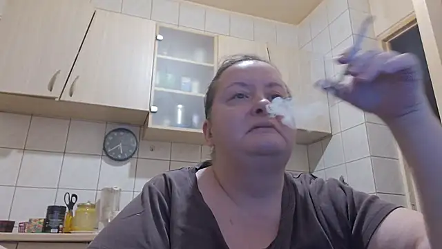 Snapshot of melissaBlessing chatting on January 17, 2026, 3:33 am melissaBlessing online show from January 17, 2026, 3:33 am