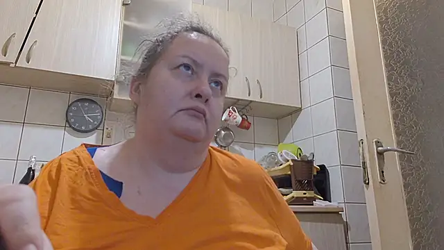 Snapshot of melissaBlessing chatting on February 12, 2026, 2:06 am melissaBlessing online show from February 12, 2026, 2:06 am