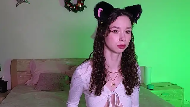 Snapshot of katycrown chatting on December 27, 2024, 11:17 am katycrown online show from December 27, 2024, 11:17 am