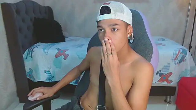 jose sexycumm online show from February 20, 2025, 10:26 pm