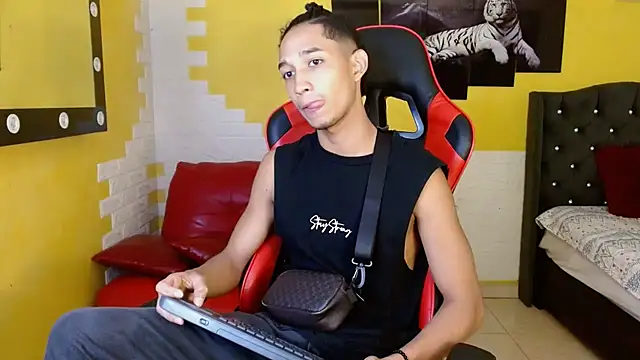 jose sexycumm online show from September 26, 2025, 7:18 pm