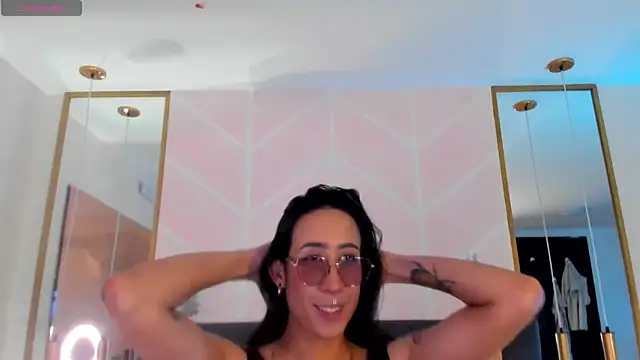 GabyPetit online show from November 14, 2025, 7:56 pm