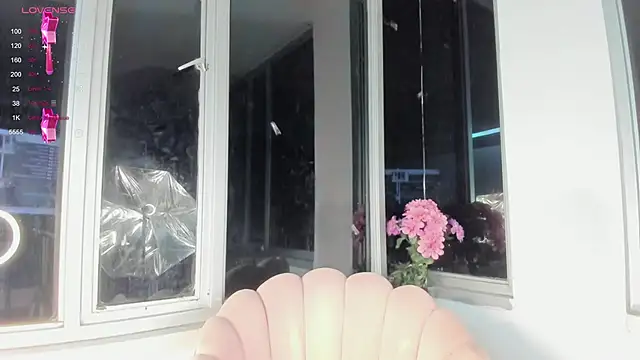 Snapshot of Megan_Lim chatting on December 19, 2024, 10:24 am Megan Lim online show from December 19, 2024, 10:24 am