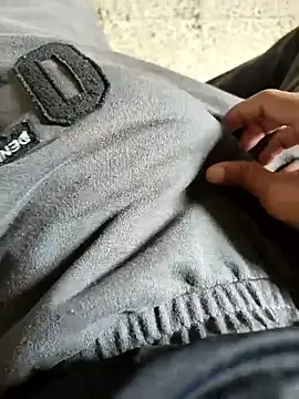 SurjS9 online show from November 3, 2025, 4:47 am