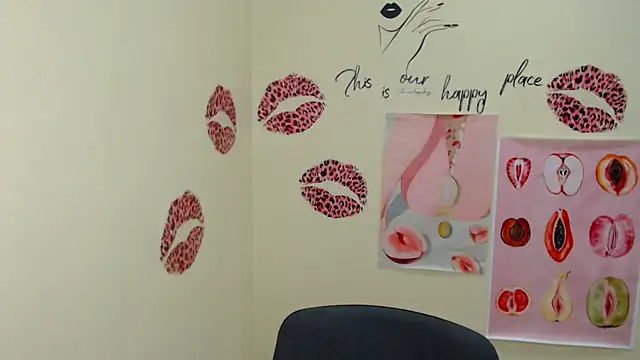 MademoiselleCl online show from January 29, 2025, 6:33 am