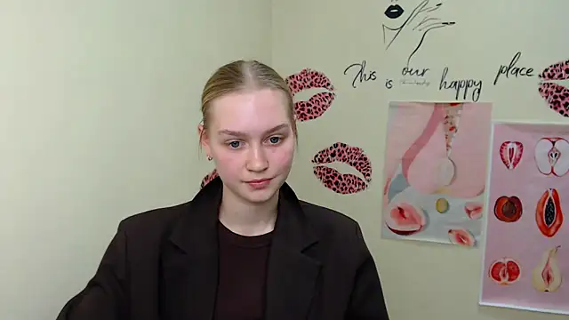 MademoiselleCl online show from February 7, 2025, 7:06 pm