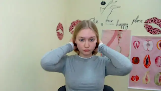 MademoiselleCl online show from March 4, 2025, 10:35 am