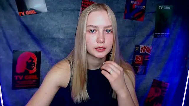 MademoiselleCl online show from September 26, 2025, 6:39 am