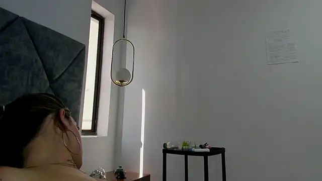 Snapshot of Lizz_Luna chatting on January 20, 2025, 7:25 pm Lizz Luna online show from January 20, 2025, 7:25 pm