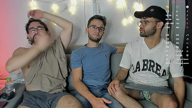 Snapshot of crisandrews chatting on January 9, 2025, 3:36 am crisandrews online show from January 9, 2025, 3:36 am