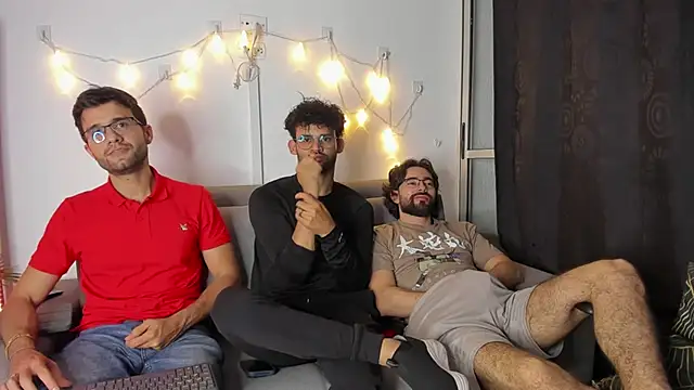 Snapshot of crisandrews chatting on January 30, 2025, 4:06 am crisandrews online show from January 30, 2025, 4:06 am