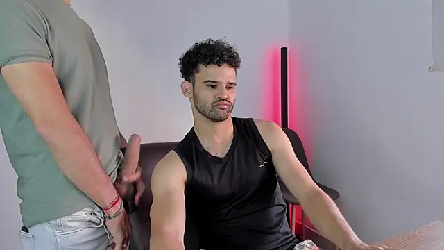 Snapshot of crisandrews chatting on September 24, 2025, 9:07 pm crisandrews online show from September 24, 2025, 9:07 pm