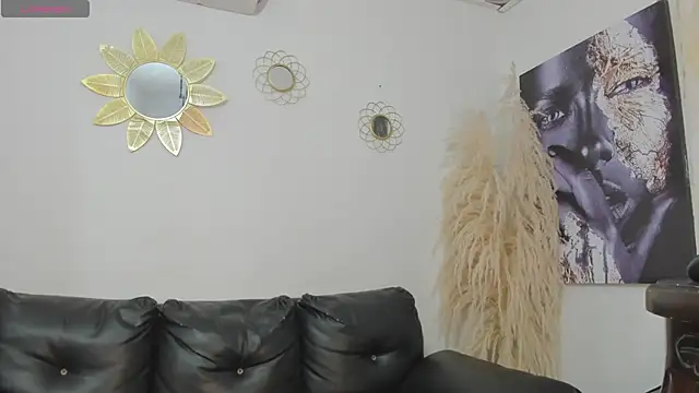 estephany doll online show from September 20, 2025, 9:38 pm