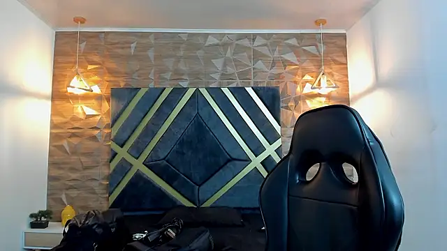 Ian Castillo  online show from March 3, 2026, 11:16 am