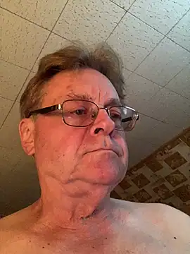 Snapshot of Tonybaloney1972 chatting on May 20, 2026, 10:32 am Tonybaloney1972 online show from May 20, 2026, 10:32 am