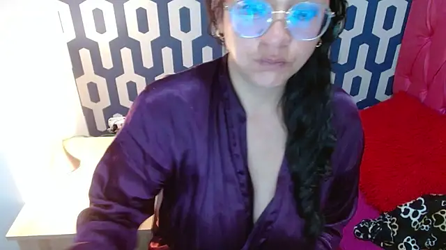 sarax ximena online show from November 5, 2025, 2:39 pm