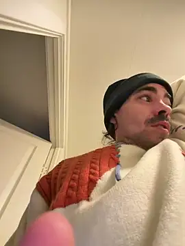 wolfwhite95 online show from March 1, 2026, 4:31 pm