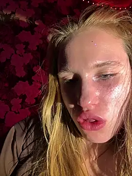 saint cat25 online show from April 2, 2026, 9:01 pm