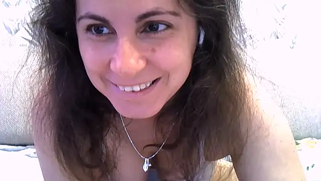 ShelaDiass online show from September 9, 2025, 12:43 am