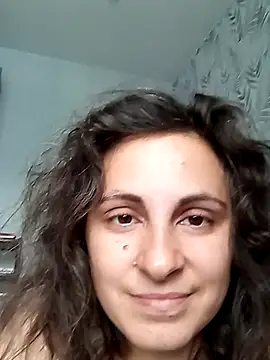 ShelaDiass online show from October 7, 2025, 4:09 am