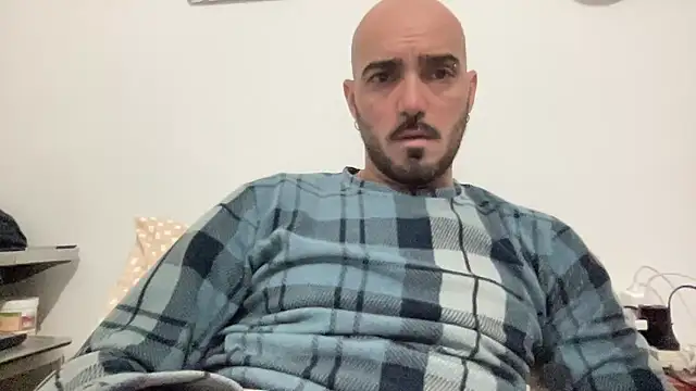 alessandromori91 online show from January 14, 2026, 9:09 pm